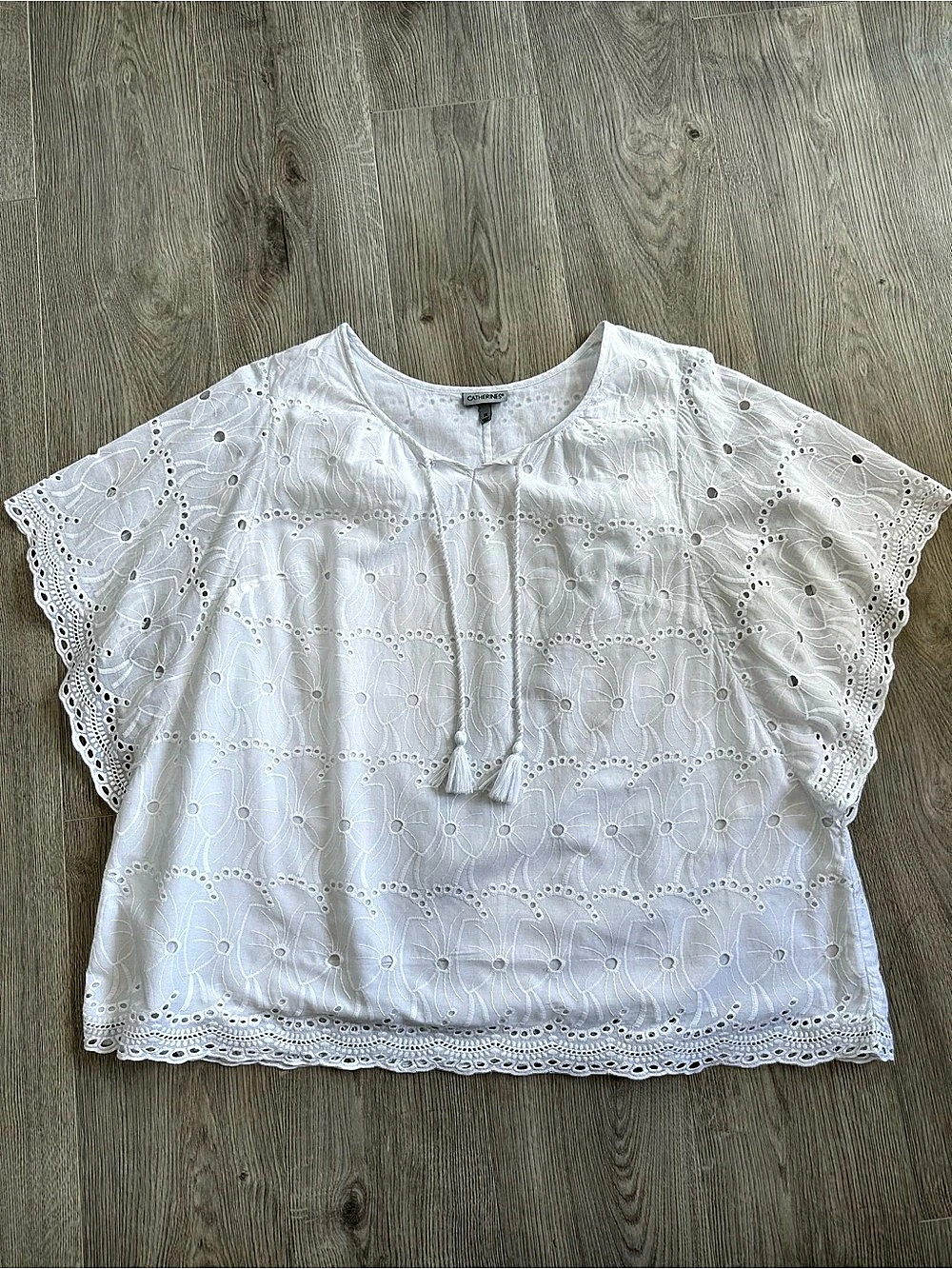 Catherines White Eyelet Flutter Sleeve Blouse Tassel Tie Plus Size 2X Floral